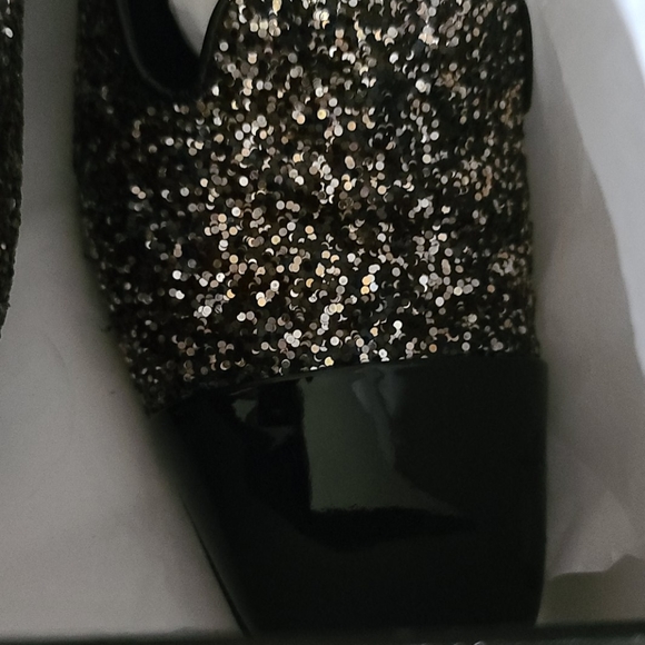 8.5 Chanel loafers.  These are absolutely stunning - Picture 1 of 11